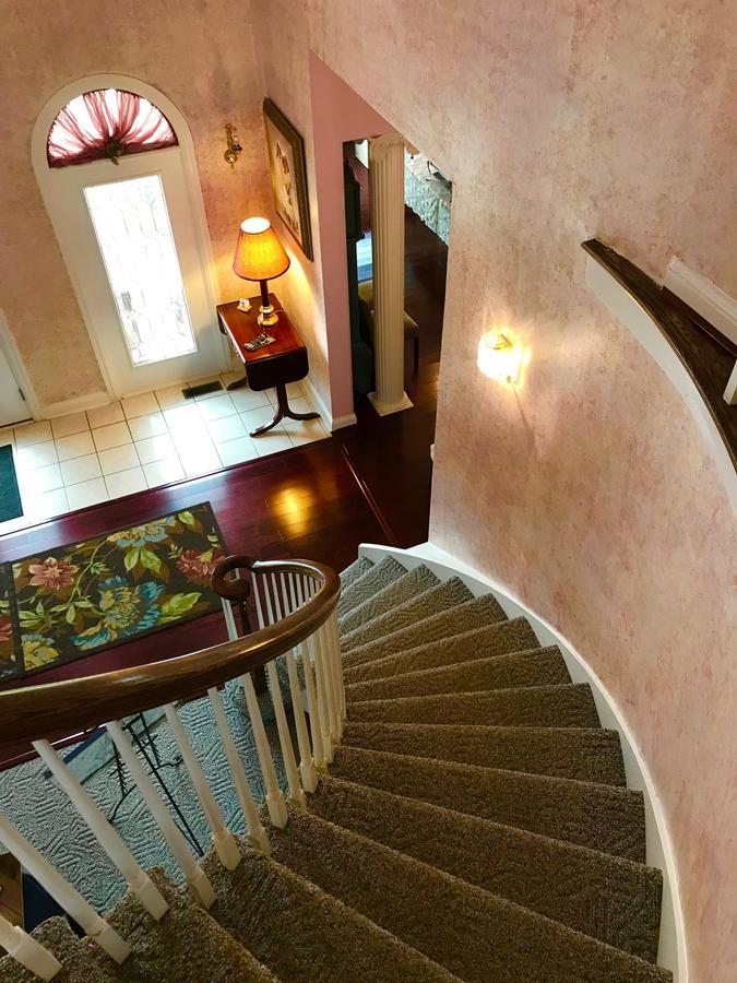 Rabbit Creek Bed & Breakfast Versailles Exterior photo